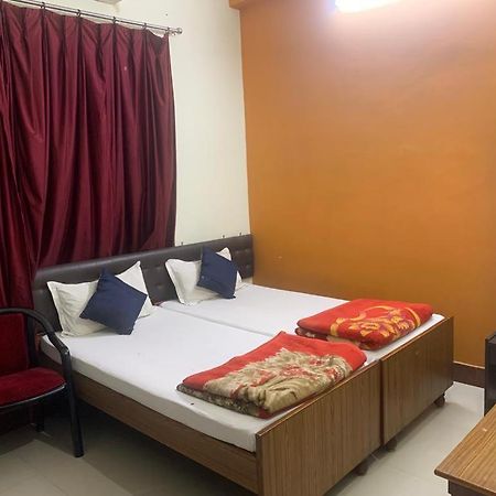 Narendra Guest House Kakarmatha المظهر الخارجي الصورة
